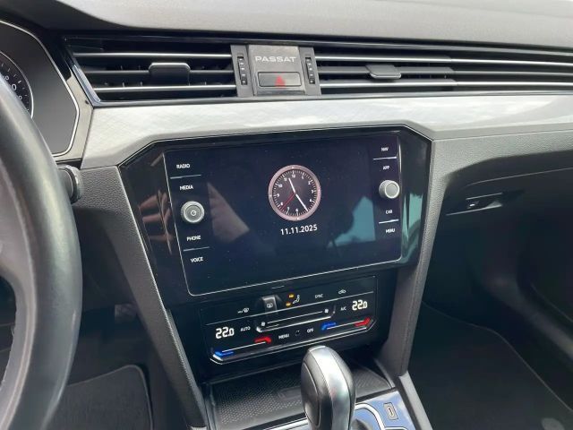 Volkswagen Passat 1.5 TSI Business DSG Variant