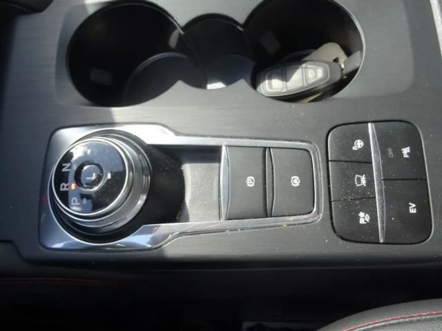 Ford Kuga Plug in Hybrid ST Line X