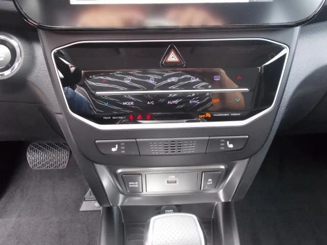 SsangYong Tivoli Grand Blackline 1.5T Navi LED Alu18" Sitzh. Kamera