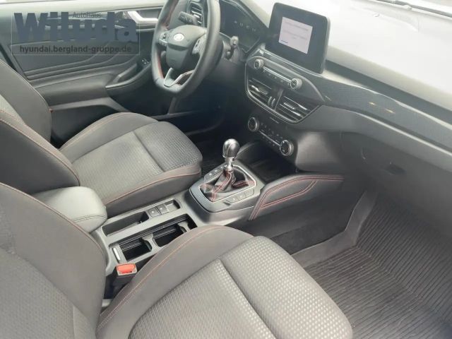 Ford Focus EcoBoost ST Line