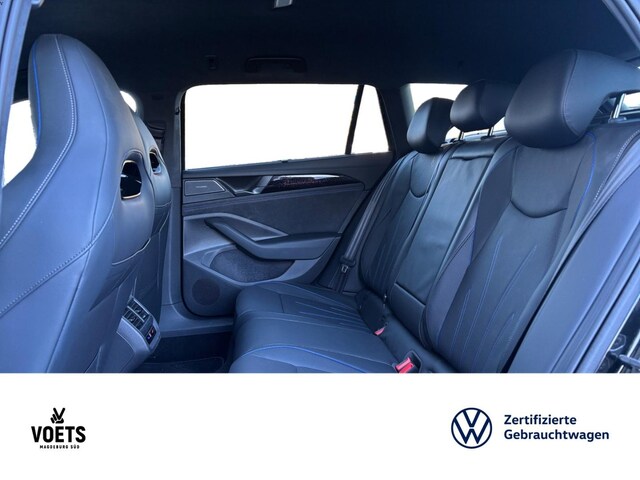 Volkswagen Passat 4Motion DSG R-Line Variant