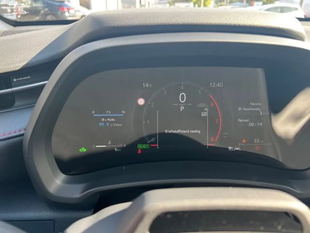 Lexus LBX E-Four Emotion