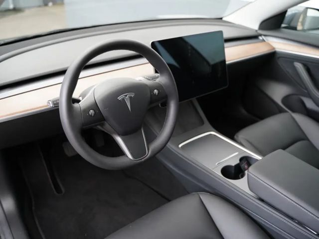 Tesla Model 3 Standard Range