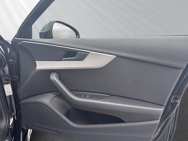 Audi A4 40 TDI Avant S-Tronic