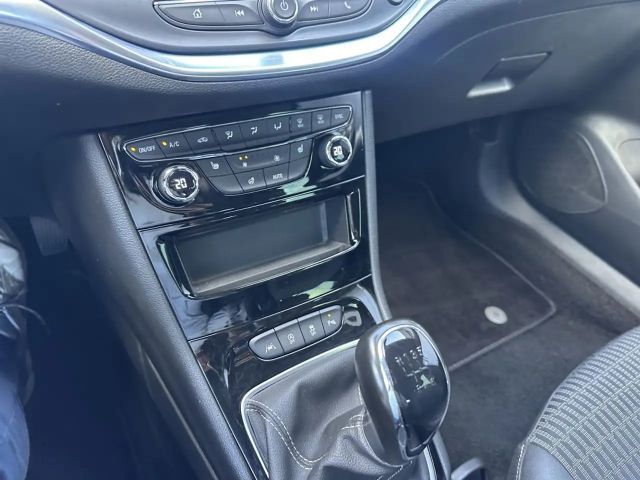 Opel Astra Design&Tech +RFK+DAB+Quickheat+