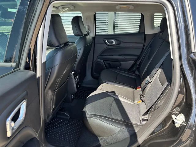 Jeep Compass 4xe Summit