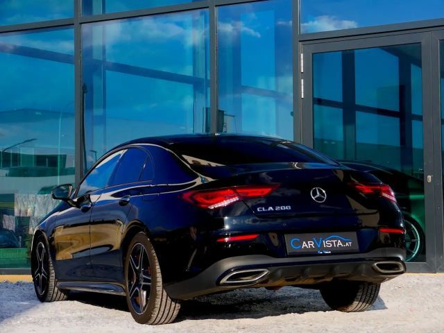 Mercedes-Benz CLA 200 AMG Line Coupé