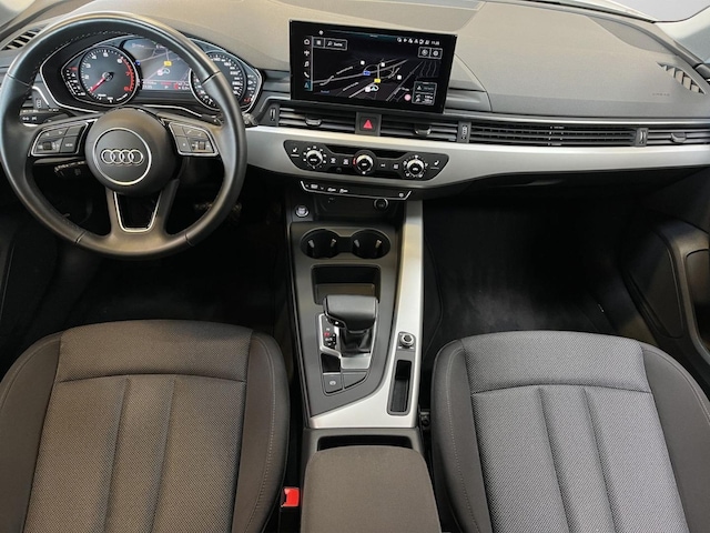 Audi A4 40 TFSI Avant S-Tronic