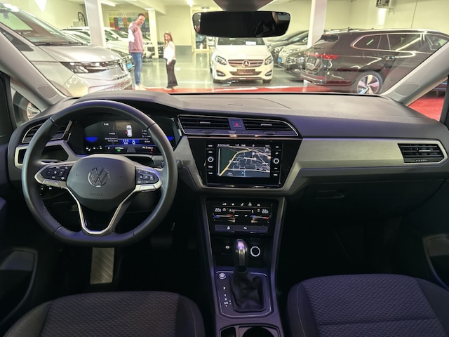 Volkswagen Touran 1.5 TSI DSG