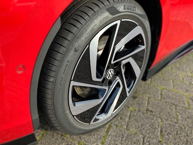 Volkswagen ID.7 286PS NP.75T ACC.5J-G.WÄRMEPUMPE.AHK.AREA-VIEW.NAVI.HARMAN.HUD.PANO