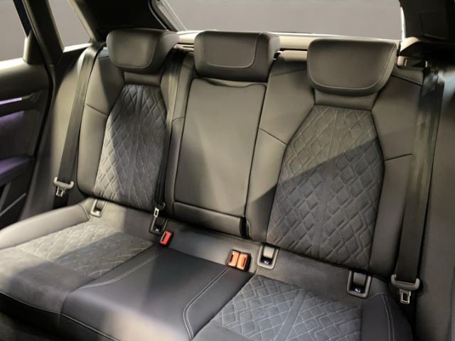 Audi A3 35 TFSI S-Line S-Tronic Sportback