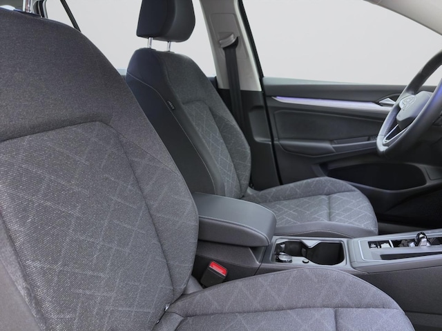 Volkswagen Golf 1.5 eTSI DSG Life Variant