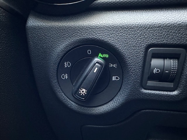 Skoda Fabia Fabia Essence PDC;CARPLAY;FSE;LED