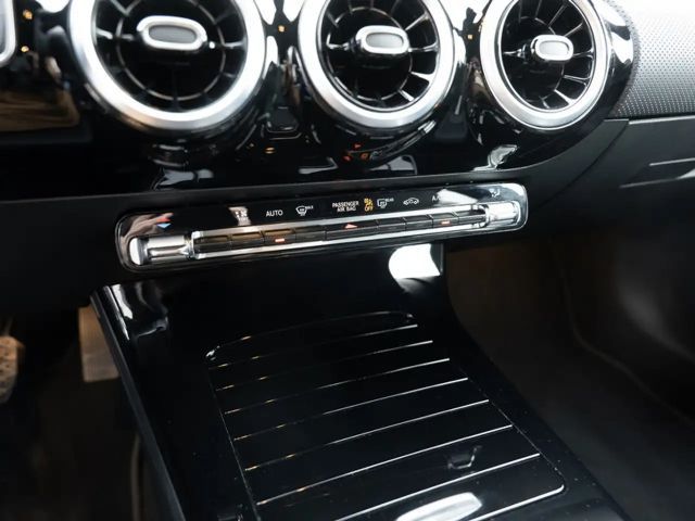 Mercedes-Benz A 180 Progressive