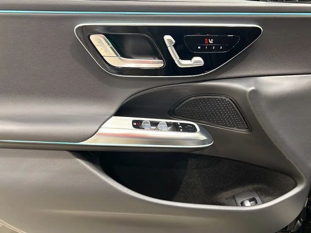 Mercedes-Benz E 220 AVANTGARDE E 220 d Estate