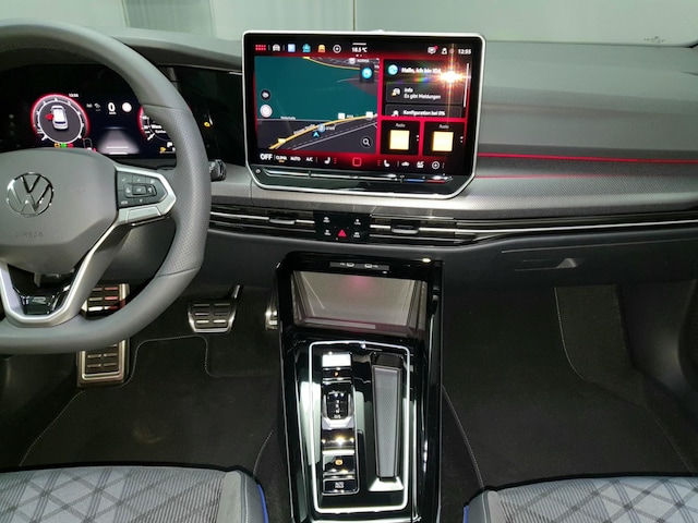 Volkswagen Golf 1.5 eTSI DSG R-Line