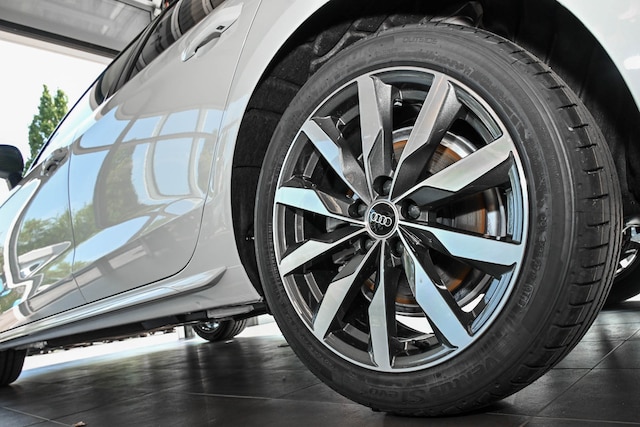 Audi A4 40 TDI Avant S-Tronic