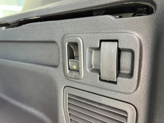 Volkswagen Touran 1.5 TSI DSG R-Line