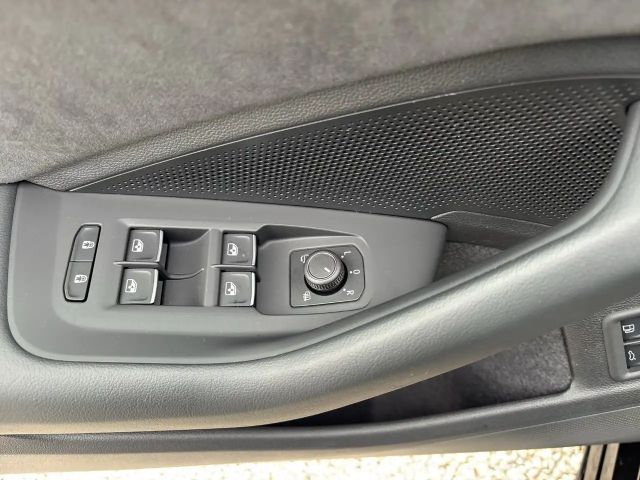 Volkswagen Passat R-Line eHybrid