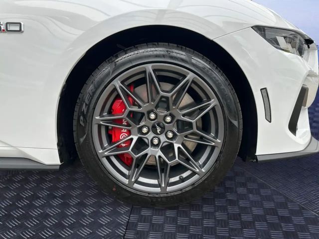 Ford Mustang Fastback GT 5.0 V8