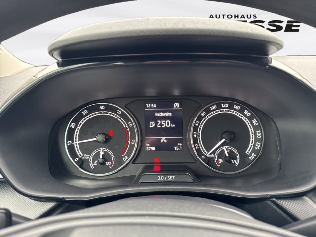 Skoda Fabia 1.0 MPI Smartlink Front Assist LED