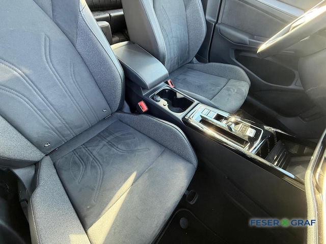 Volkswagen Golf 1.5 eTSI DSG Golf VIII Style