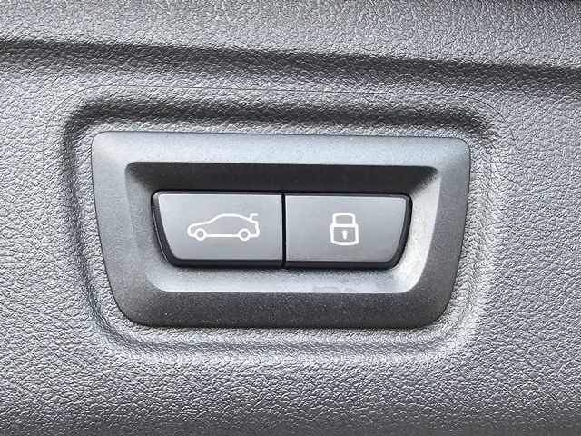 BMW 330 330e Touring