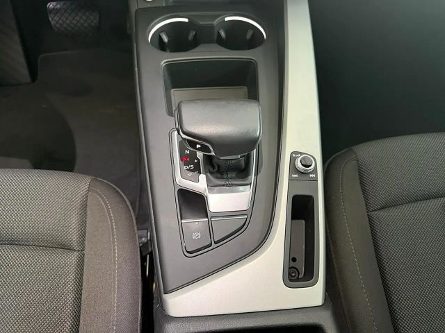 Audi A4 40 TDI Avant Quattro S-Line S-Tronic