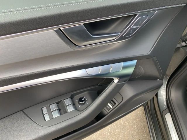 Audi S6 Avant Quattro