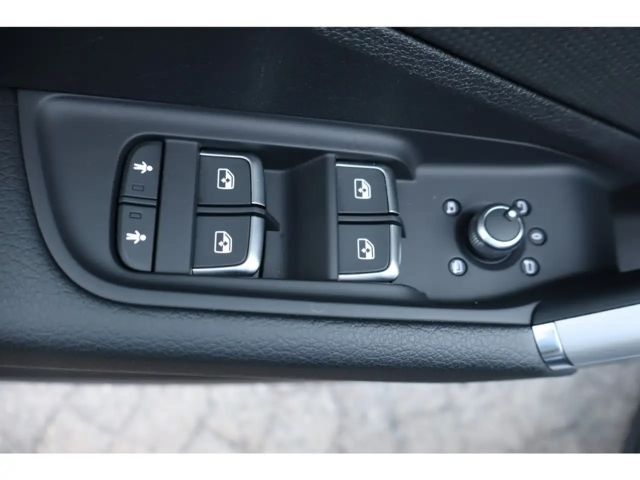 Audi Q2 35 TFSI S-Line