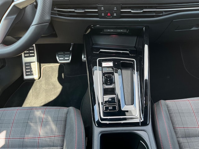 Volkswagen Golf 2.0 TSI DSG GTI