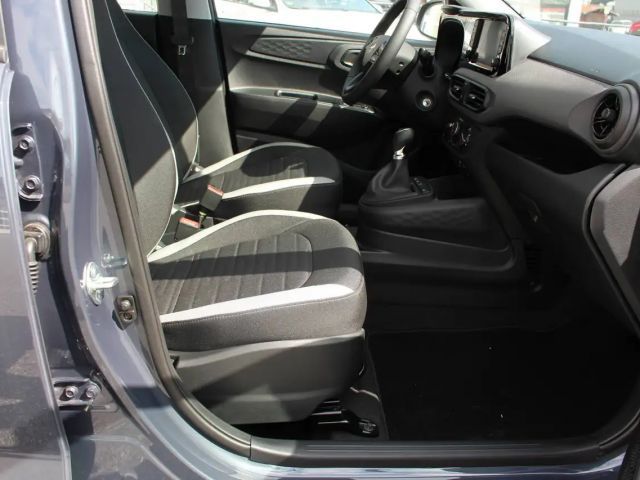 Hyundai i10 1.0 2WD Trend