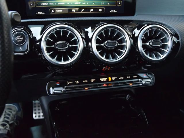 Mercedes-Benz A 35 AMG 4MATIC AMG Line