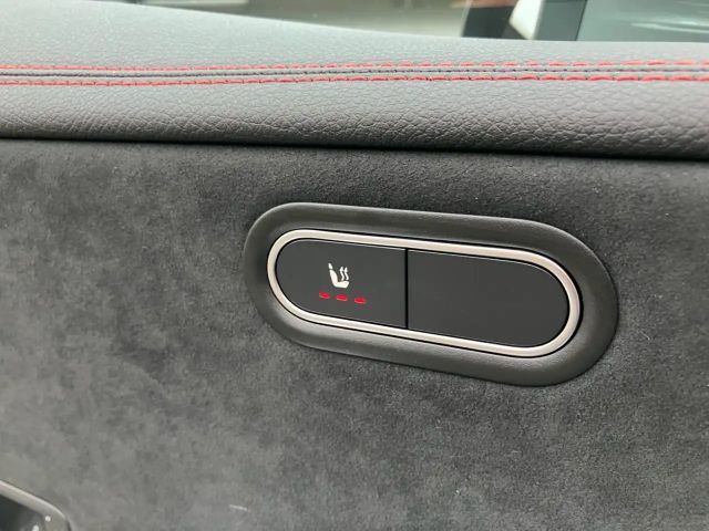 Mercedes-Benz CLA 200 AMG Line Coupé