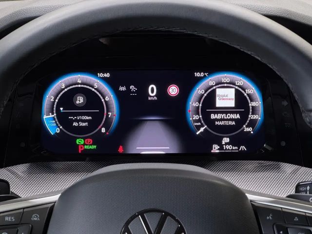 Volkswagen Golf 1.5 eTSI DSG R-Line