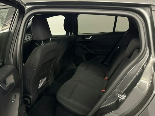 Ford Focus ST Line Wagon