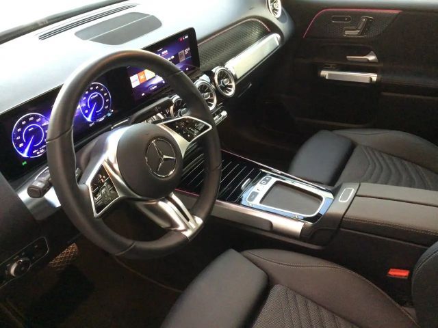 Mercedes-Benz EQB 300 4MATIC Progressive