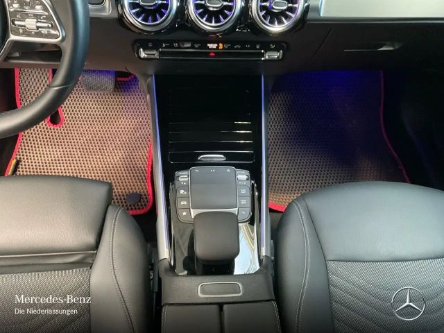 Mercedes-Benz EQB 300 4MATIC Progressive