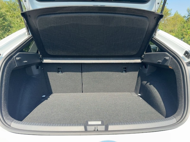 Volkswagen Taigo 1.0 TSI DSG R-Line