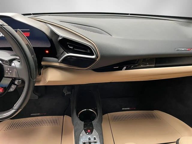 Ferrari 296 GTS Carbon / Lift *Ferrari-Dresden*