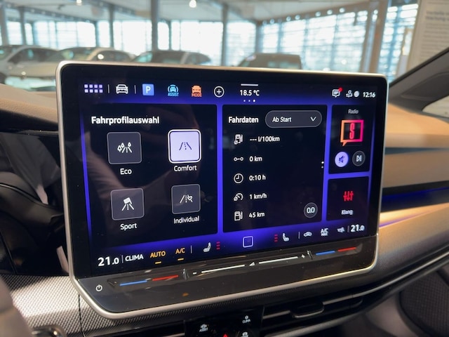 Volkswagen Golf 2.0 TDI DSG Golf VIII R-Line