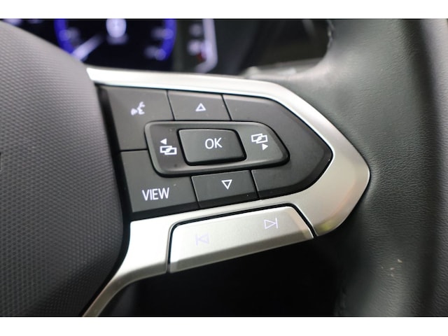 Volkswagen Touran 1.5 TSI DSG R-Line