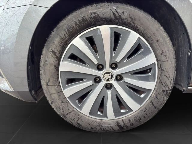 Skoda Superb Ambition Combi iV