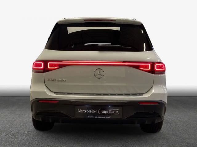Mercedes-Benz EQB 250