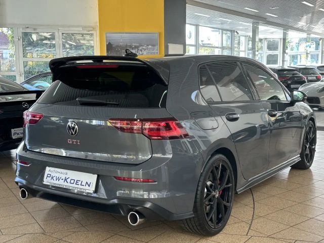 Volkswagen Golf GTI Style