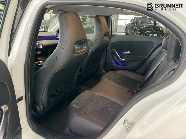 Mercedes-Benz A 180 AMG Line