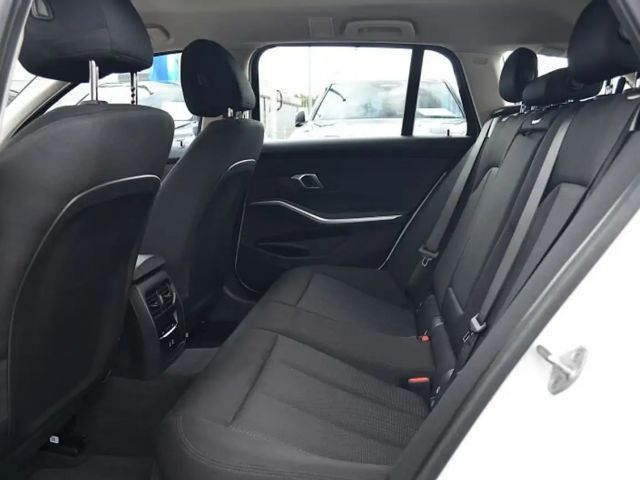 BMW 318 318i Touring