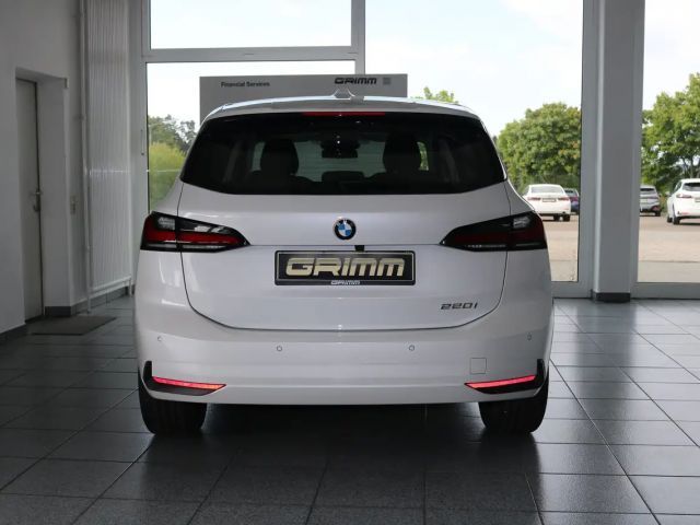 BMW 220 220i Active Tourer