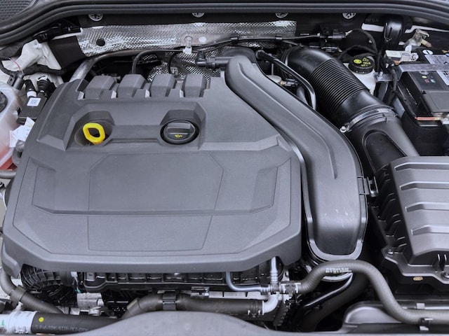 Volkswagen Golf 1.5 eTSI DSG Style