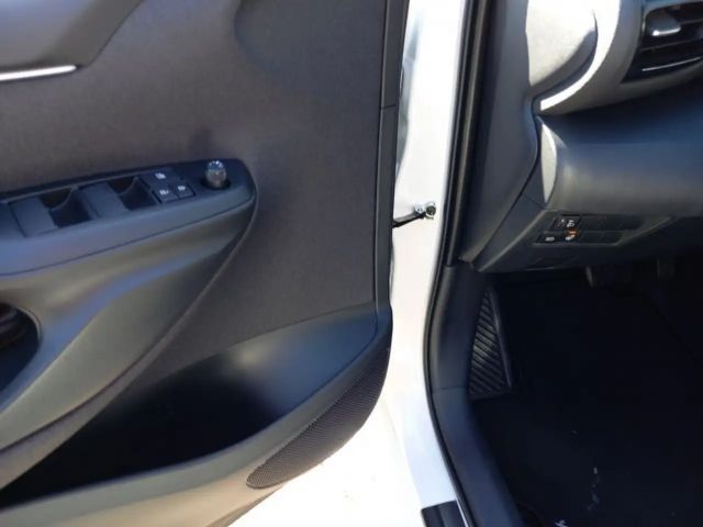 Toyota Yaris Business Hybride